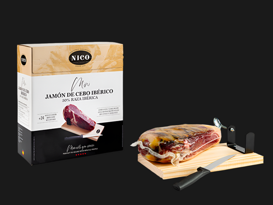 Mini Ibérico, ca 1 kg. Ställning och kniv ingår.